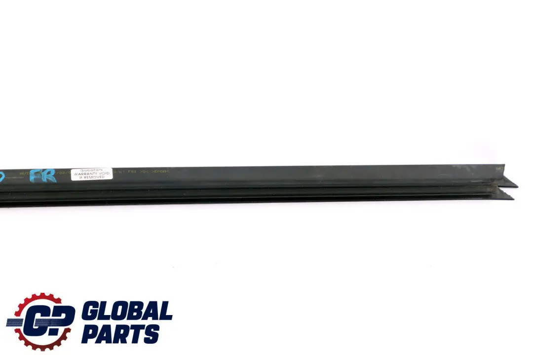 Canal Sellado Interior Puerta Delantera Derecha para BMW E60 E60N E61 E61N con número de pieza 7033786 BMW E60 E60N E61 E61N Canal Sellado Interior Puerta Delantera Derecha - SKU 7033786 - Número de pieza 7033786