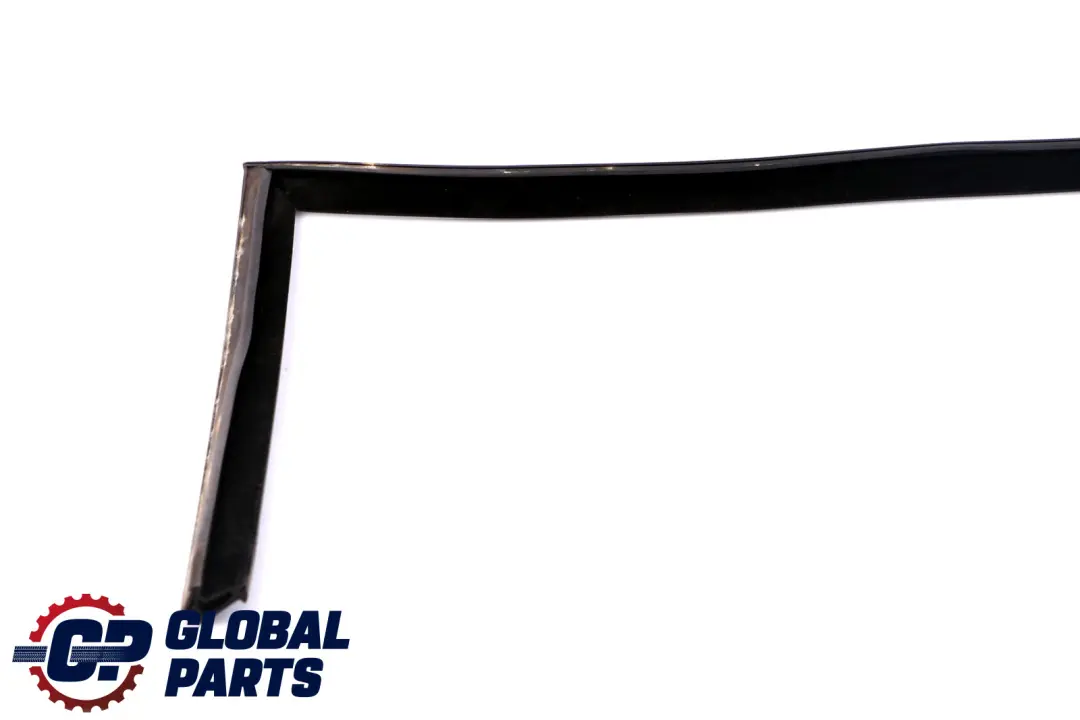 Uszczelka szyby drzwi prawy przód do BMW E60 E60N E61 o numerze 51337033800 BMW E60 E60N E61 Uszczelka szyby drzwi prawy przód - SKU 7033800 - Numer Części 51337033800