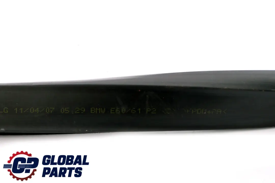 Guia Ventana Delantera Derecha Puerta para BMW E60 E60N E61 E61N LCI con número de pieza 51337033800 BMW E60 E60N E61 E61N LCI Guia Ventana Delantera Derecha Puerta - SKU 7033800 - Número de pieza 51337033800