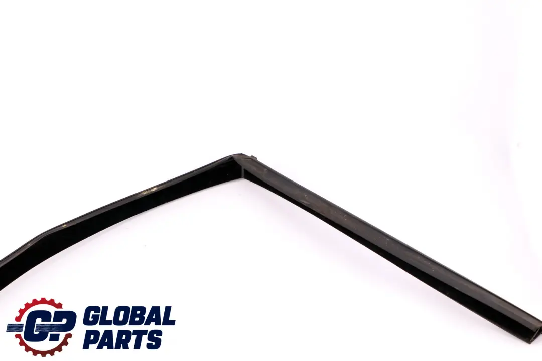 Uszczelka szyby drzwi prawy przód do BMW E60 E60N E61 o numerze 51337033800 BMW E60 E60N E61 Uszczelka szyby drzwi prawy przód - SKU 7033800 - Numer Części 51337033800