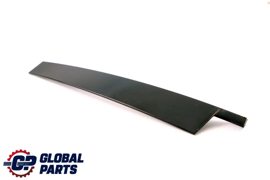 Acabado Marco Ventana Pilar B Puerta Delantera Derecha para BMW E60 E60N E61 LCI con número de pieza 7033804 BMW E60 E60N E61 LCI Acabado Marco Ventana Pilar B Puerta Delantera Derecha - SKU 7033804 - Número de pieza 7033804