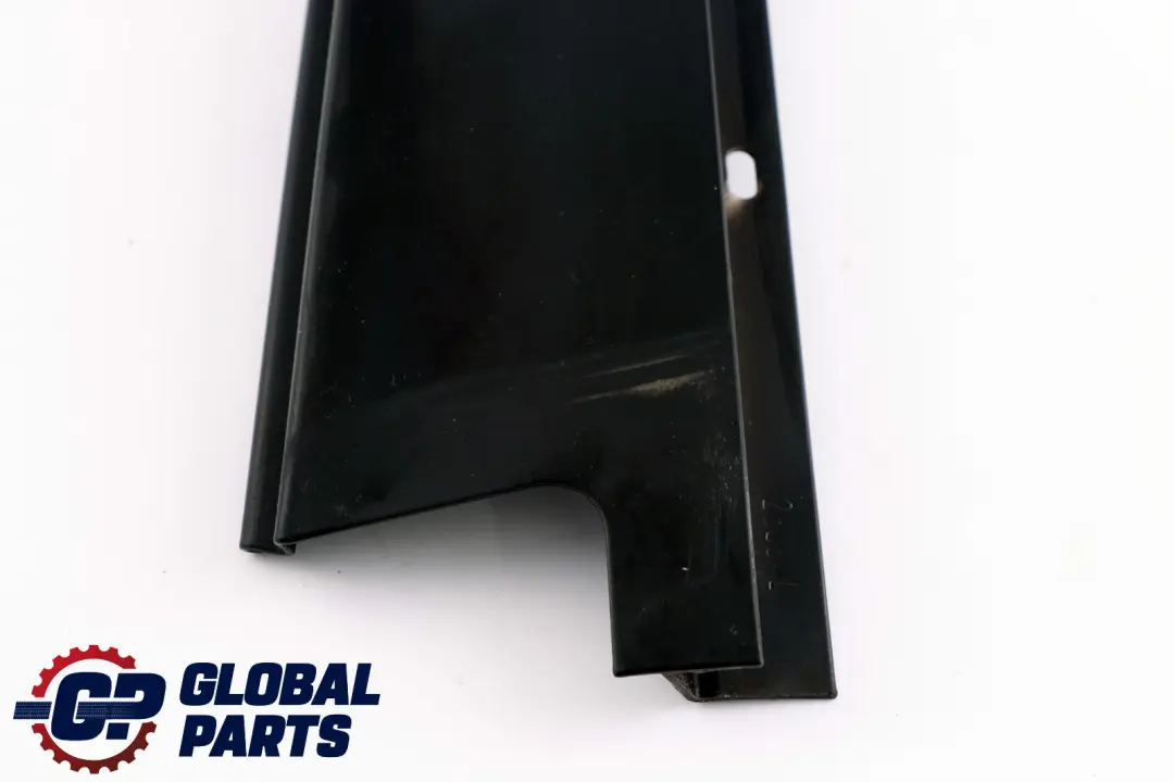 Acabado Marco Ventana B-Pilar Trasero Puerta Izquierda para BMW E60 E61 E60N E61N con número de pieza 51357033811 BMW E60 E61 E60N E61N Acabado Marco Ventana B-Pilar Trasero Puerta Izquierda - SKU 7033811 - Número de pieza 51357033811