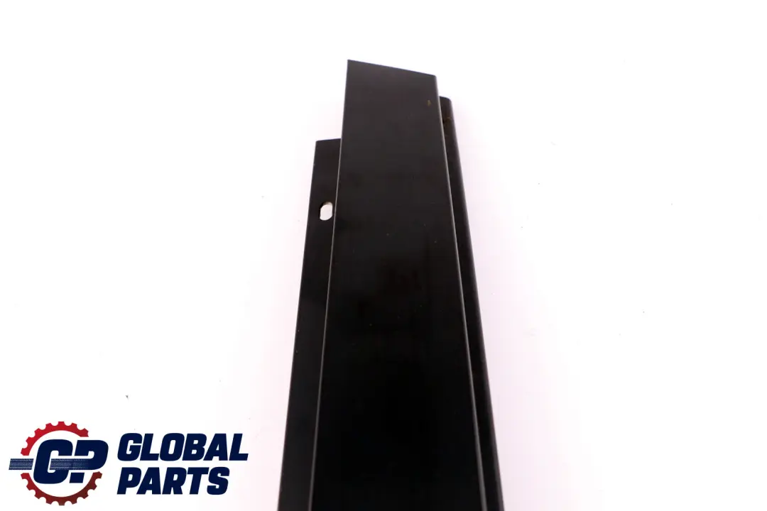 Finisher Window Frame B-pillar Rear Right Door Noir pour BMW E60 E60N E61 LCI à propos du numéro de pièce 51357033812 BMW E60 E60N E61 LCI Finisher Window Frame B-pillar Rear Right Door Noir - SKU 7033812 - Numéro de pièce 51357033812