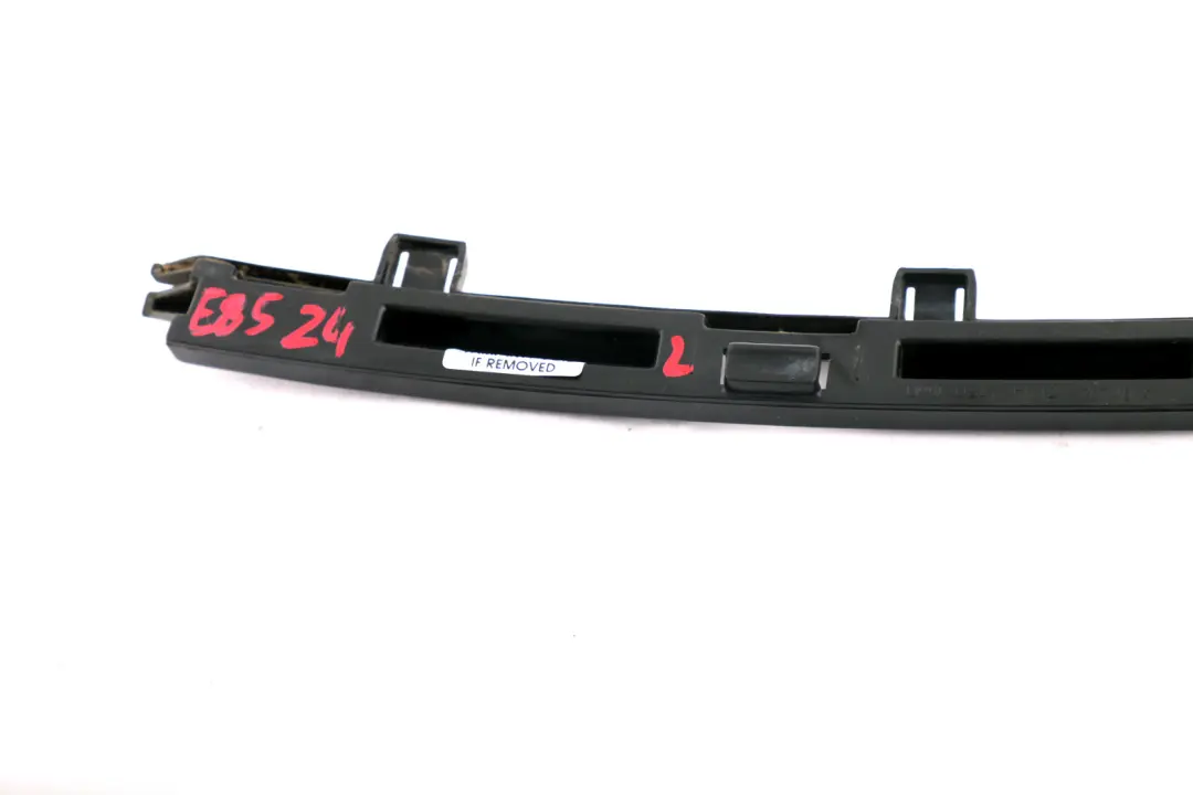 Puerta Delantera Sill Wing Montaje Soporte Cubierta Izquierda para BMW E85 E86 con número de pieza 7034025 BMW E85 E86 Puerta Delantera Sill Wing Montaje Soporte Cubierta Izquierda - SKU 7034025 - Número de pieza 7034025