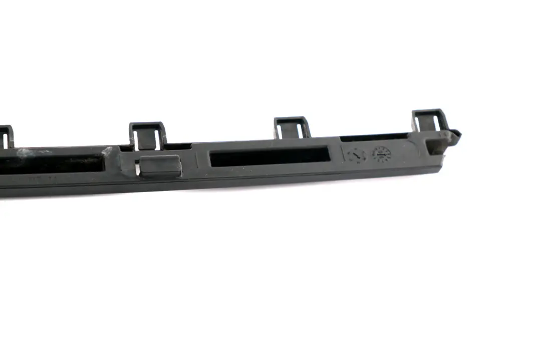 Admission Revetement Seuil a Gauche pour BMW Z4 E85 E86 à propos du numéro de pièce 7034025 BMW Z4 E85 E86 Admission Revetement Seuil a Gauche - SKU 7034025 - Numéro de pièce 7034025