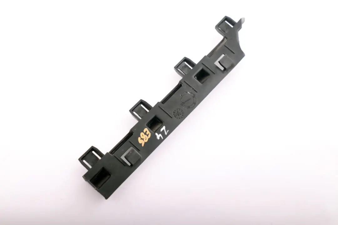 Registrazione Gonna Posteriore Destra per BMW Z4 E85 E86 con numero di parte 2751304 BMW Z4 E85 E86 Registrazione Gonna Posteriore Destra - SKU 7034028 - Numero di parte 2751304