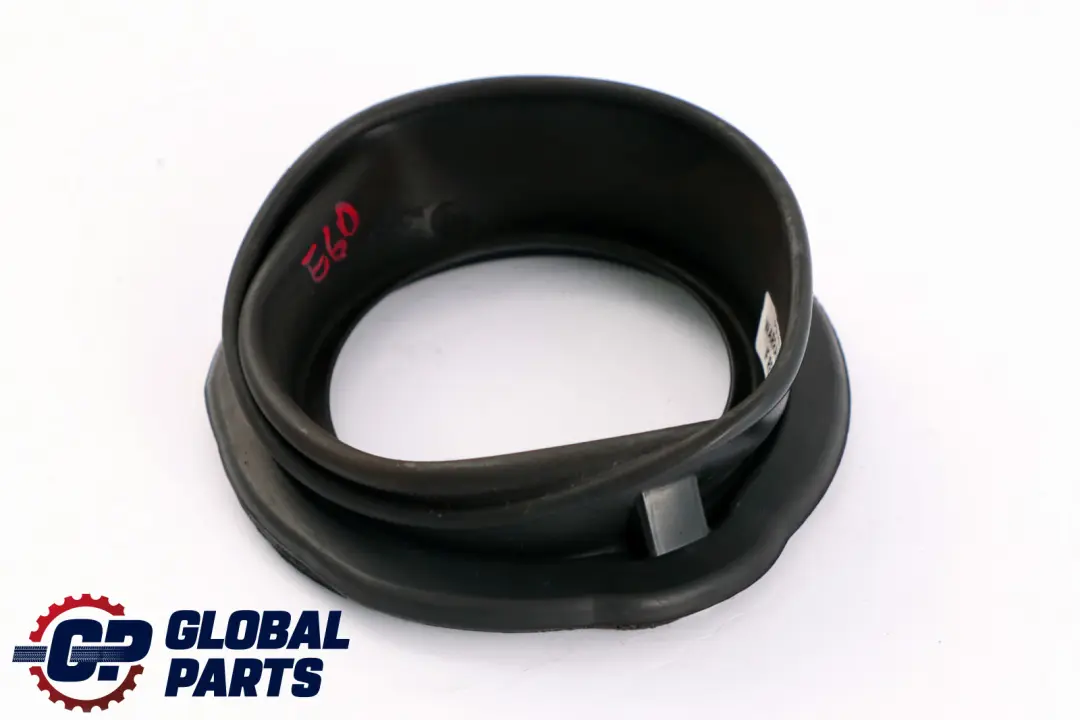 BMW E60 E61 Osłona Guma Wlewu Paliwa - SKU 7034150 - Numer Części 7034150