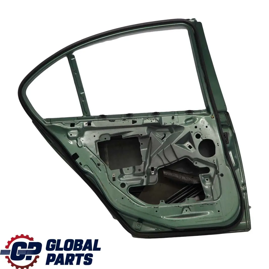 Berline Porte Arriere Gauche Meer Vert Sea Vert Metallique - 393 pour BMW 3 E46 à propos du numéro de pièce 7034153 BMW 3 E46 Berline Porte Arriere Gauche Meer Vert Sea Vert Metallique - 393 - SKU 7034153-MRG - Numéro de pièce 7034153