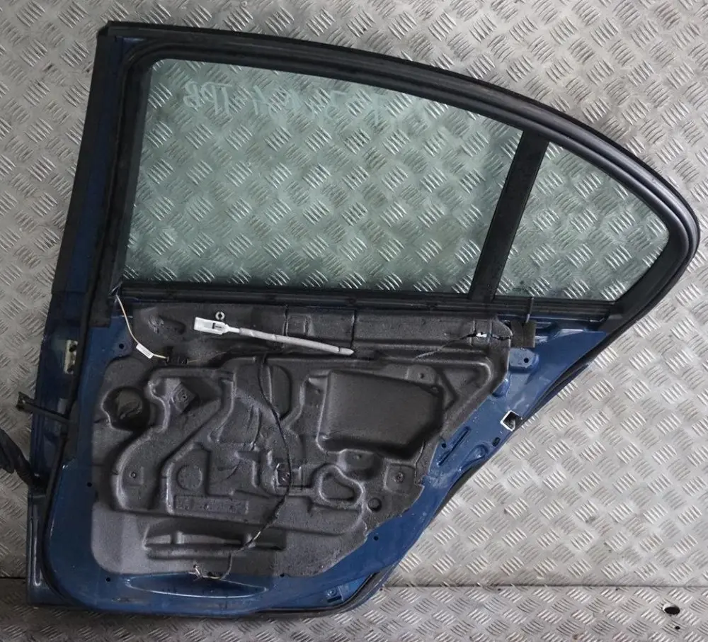 Door Rear Right O/S Topasblau Topaz Blue Metallic - 364 to BMW 3 Series E46 with Part number 7034154 BMW 3 Series E46 Door Rear Right O/S Topasblau Topaz Blue Metallic - 364 - SKU 7034154-TPB - Part number 7034154
