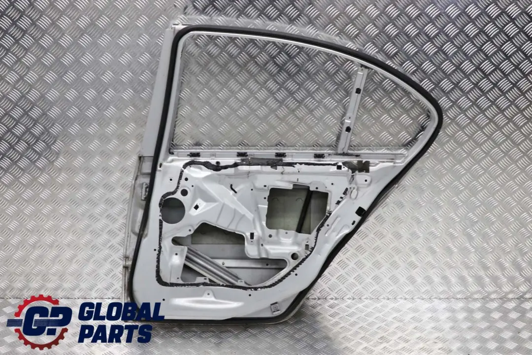 Door Rear Right O/S Titansilber Titan Silver Metallic - 354 to BMW 3 E46 Saloon with Part number 7034154 BMW 3 E46 Saloon Door Rear Right O/S Titansilber Titan Silver Metallic - 354 - SKU 7034154-TS - Part number 7034154