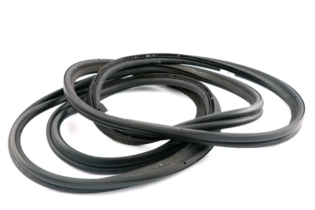 Joint D'Étanchéité Pour Couvercle De Coffre De Voiture pour BMW E60 M5 à propos du numéro de pièce 7034171 BMW E60 M5 Joint D'Étanchéité Pour Couvercle De Coffre De Voiture - SKU 7034171 - Numéro de pièce 7034171