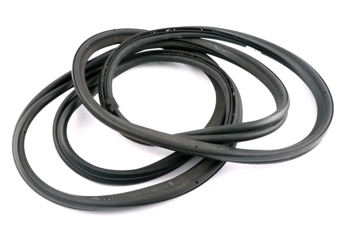 Joint D'Étanchéité Pour Couvercle De Coffre De Voiture pour BMW E60 M5 à propos du numéro de pièce 7034171 BMW E60 M5 Joint D'Étanchéité Pour Couvercle De Coffre De Voiture - SKU 7034171 - Numéro de pièce 7034171