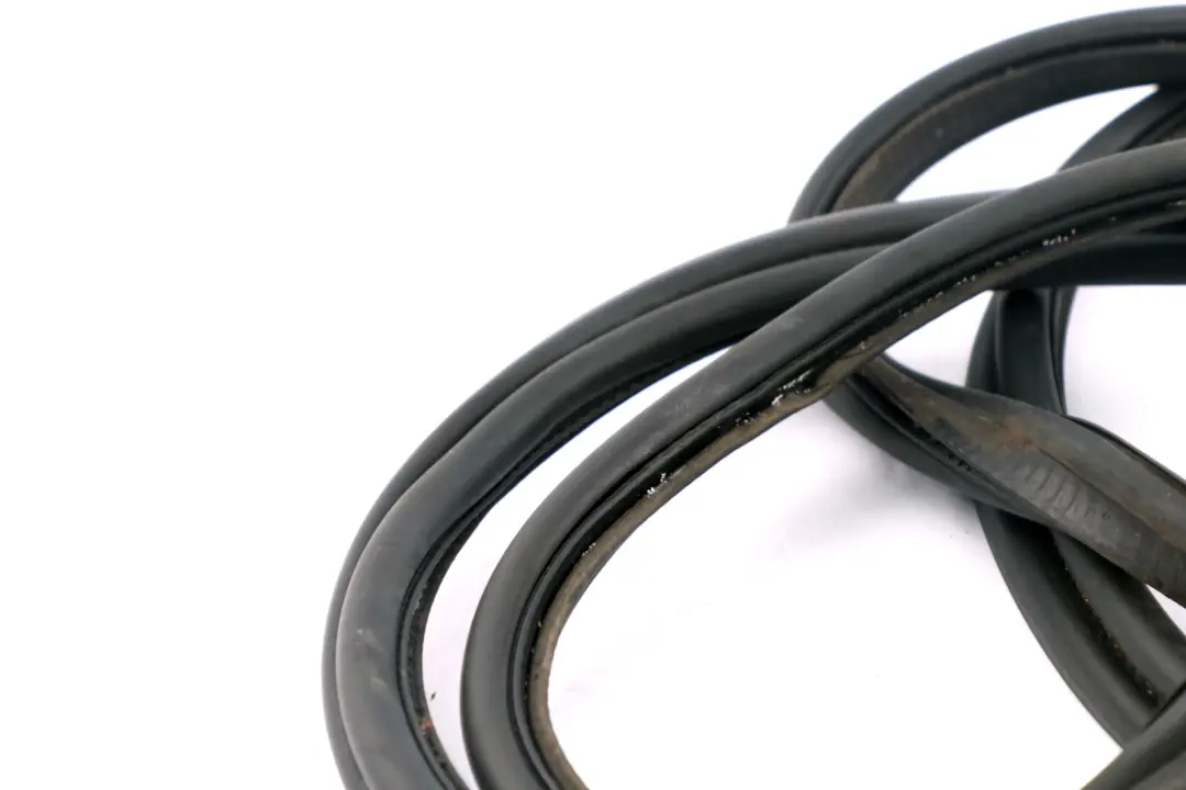 BMW E60 M5 Boot Trunk Lid Tailgate Sealing Gasket Seal - SKU 7034171 - Part number 7034171