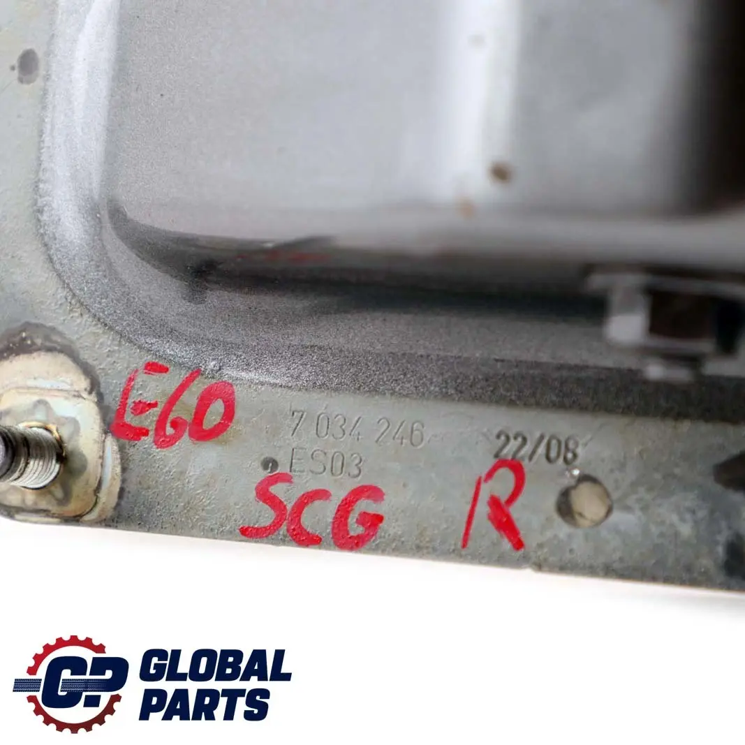 BMW E60 Bisagra portón trasero maletero exterior derecho gris Spacegrau - A52 - SKU 7034246-SCG - Número de pieza 7111388