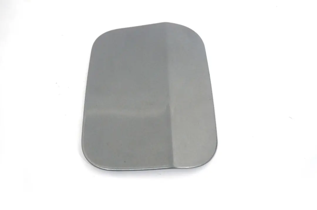 BMW E60 E61 Fuel Cover Fill In Flap Silbergrau Metallic Silver Grey A08 - SKU 7034281-SBG - Número de pieza 7034281