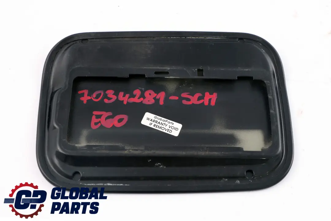 BMW E60 E61 Fuel Cover Fill In Flap Black Schwarz 2 - 668 - SKU 7034281-SCH - Número de pieza 7034281