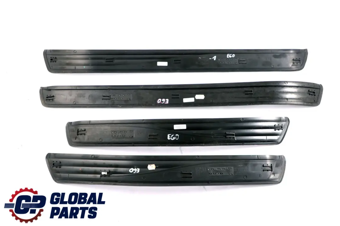 BMW E60 E61 LCI Jeu de caches avant d'entree arriere Schwarz Black N/O/S - SKU 7034303-1 - Numéro de pièce 7034303