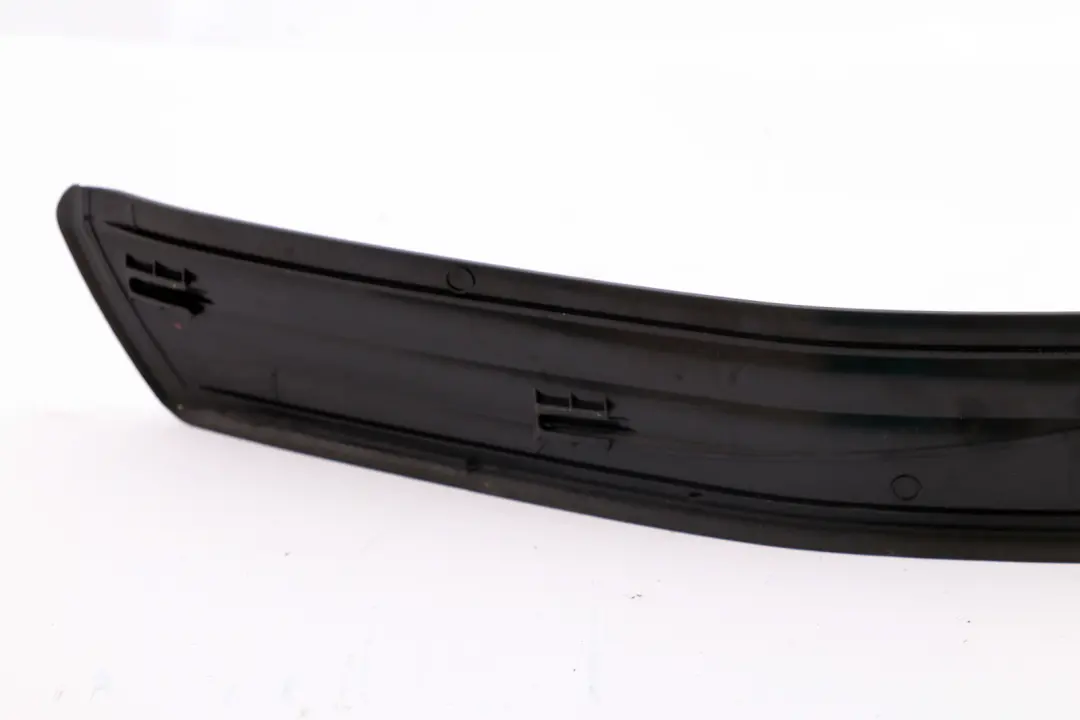 BMW 5 er E60 E61 Blende Einstieg hinten links schwarz 5147 - SKU 7034305 - Teilenummer 7034305