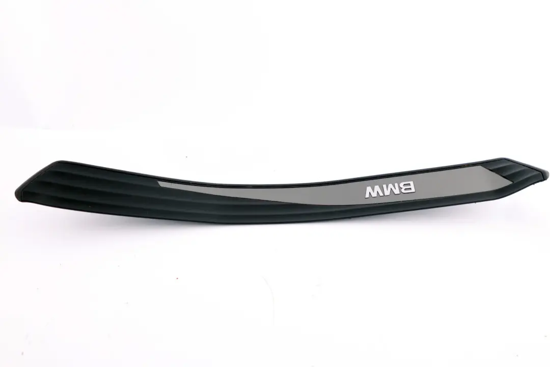 BMW E60 E61 Entrada Kick Puerta Sill Tapa Trasera Izquierda - SKU 7034305 - Número de pieza 7034305