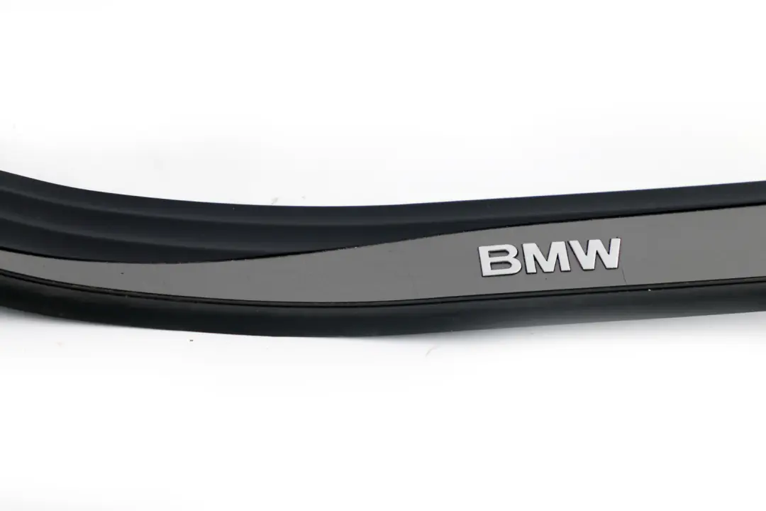BMW E60 E61 Couverture Entree Arriere Droite - SKU 7034306 - Numéro de pièce 7034306