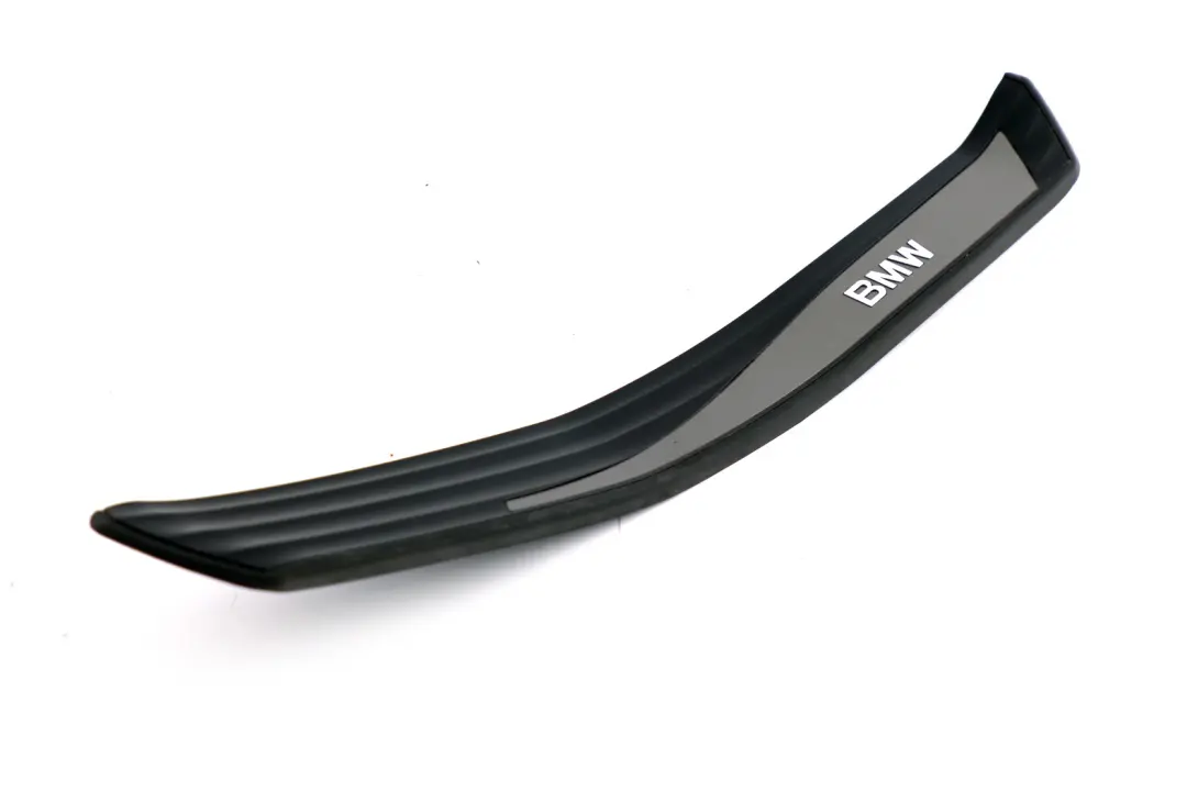 BMW E60 E61 Trasera Derecha Entrada Kick Puerta Sill Tapa Ribete - SKU 7034306 - Número de pieza 7034306