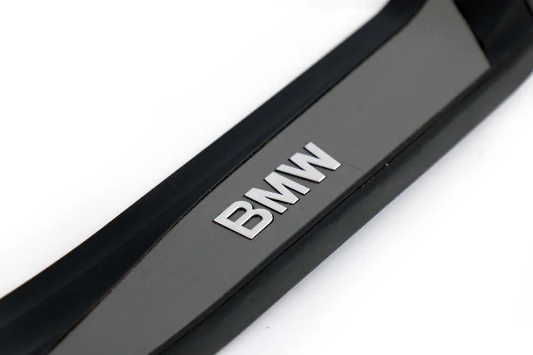 BMW E60 E61 Couverture Entree Arriere Droite - SKU 7034306 - Numéro de pièce 7034306