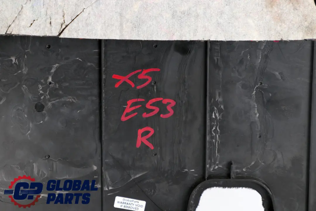 Trunk Panel Derecho Anthrazit Negro para BMW X5 E53 con número de pieza 51477034394 BMW X5 E53 Trunk Panel Derecho Anthrazit Negro - SKU 7034392 - Número de pieza 51477034394