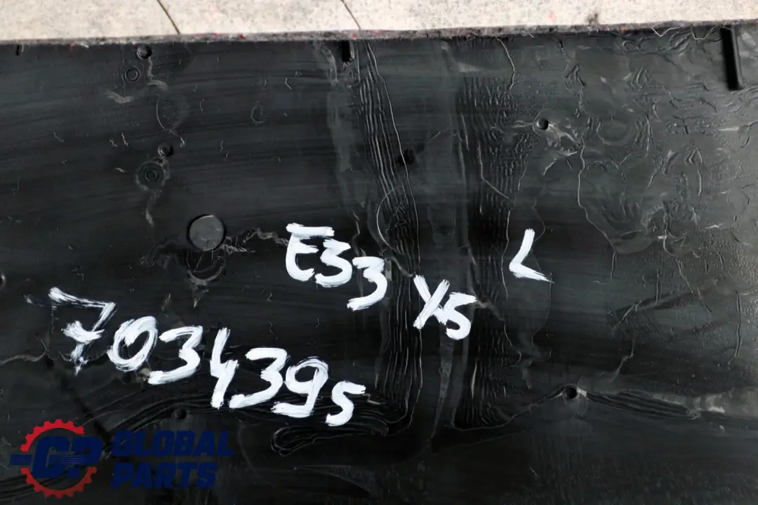 Obudowa boczek bagażnika lewa beż do BMW E53 X5 o numerze 7034395 BMW E53 X5 Obudowa boczek bagażnika lewa beż - SKU 7034395 - Numer Części 7034395