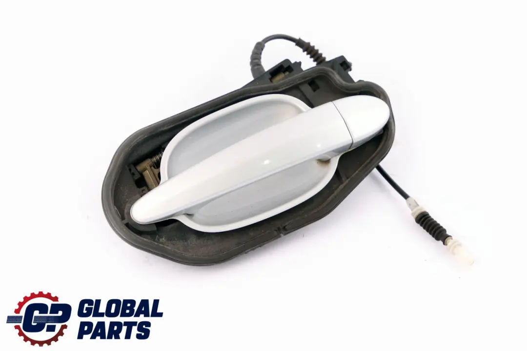 £BMW 5 Series E60 E61 Complete Front Left Grab Handle N/S Titansilber Silver 354 to with Part number 7034469 £BMW 5 Series E60 E61 Complete Front Left Grab Handle N/S Titansilber Silver 354 - SKU rhd-7034469-TS - Part number 7034469