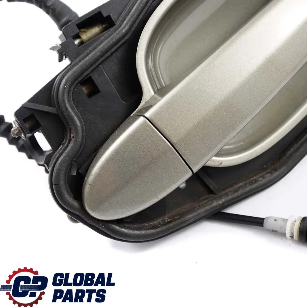 BMW E60 E61 Asidero Trasero Derecho Completo Olivin Metallic 349 - SKU 7034571-OLI - Número de pieza 7034571