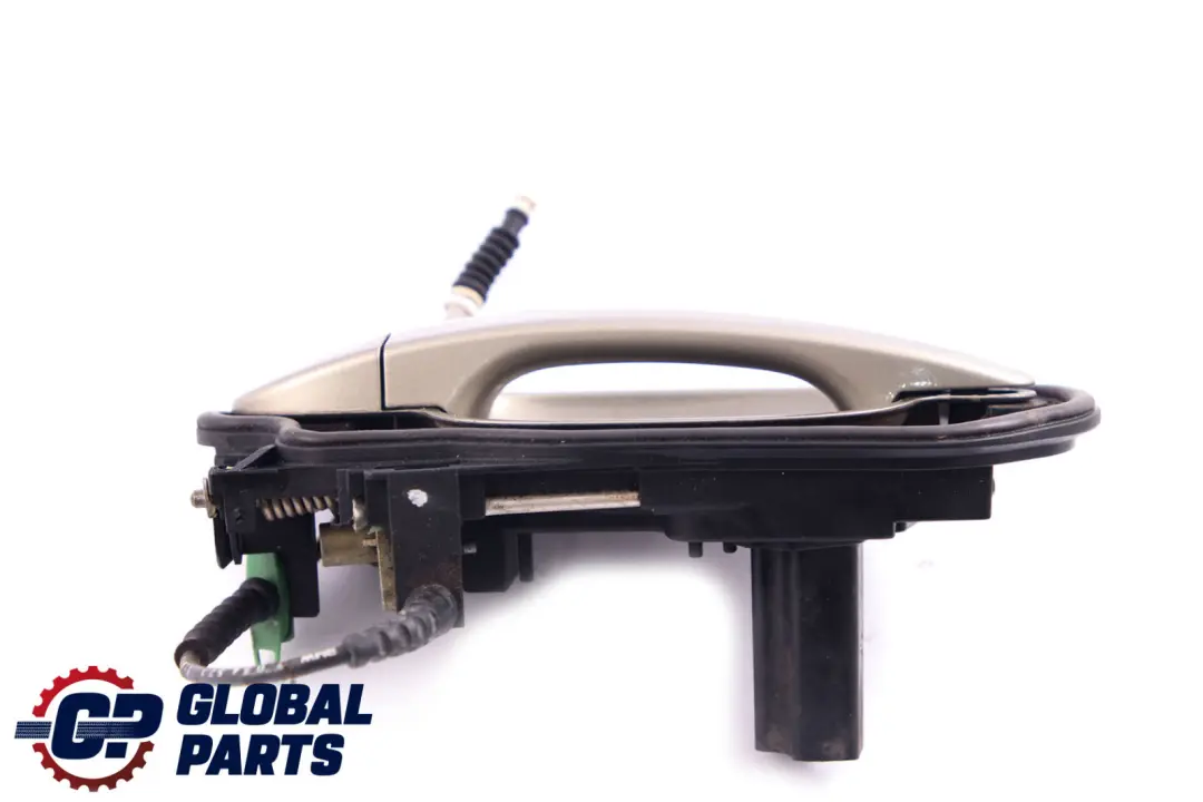 Complete Rear Left Grab Handle N/S Olivin Metallic 349 to BMW 5 Series E60 E61 with Part number 7034571 BMW 5 Series E60 E61 Complete Rear Left Grab Handle N/S Olivin Metallic 349 - SKU 7034571-OLI1 - Part number 7034571