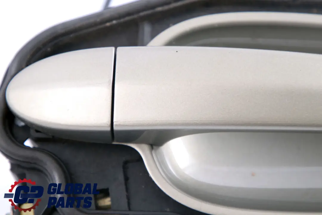 Complete Rear Left Grab Handle N/S Olivin Metallic 349 to BMW 5 Series E60 E61 with Part number 7034571 BMW 5 Series E60 E61 Complete Rear Left Grab Handle N/S Olivin Metallic 349 - SKU 7034571-OLI1 - Part number 7034571