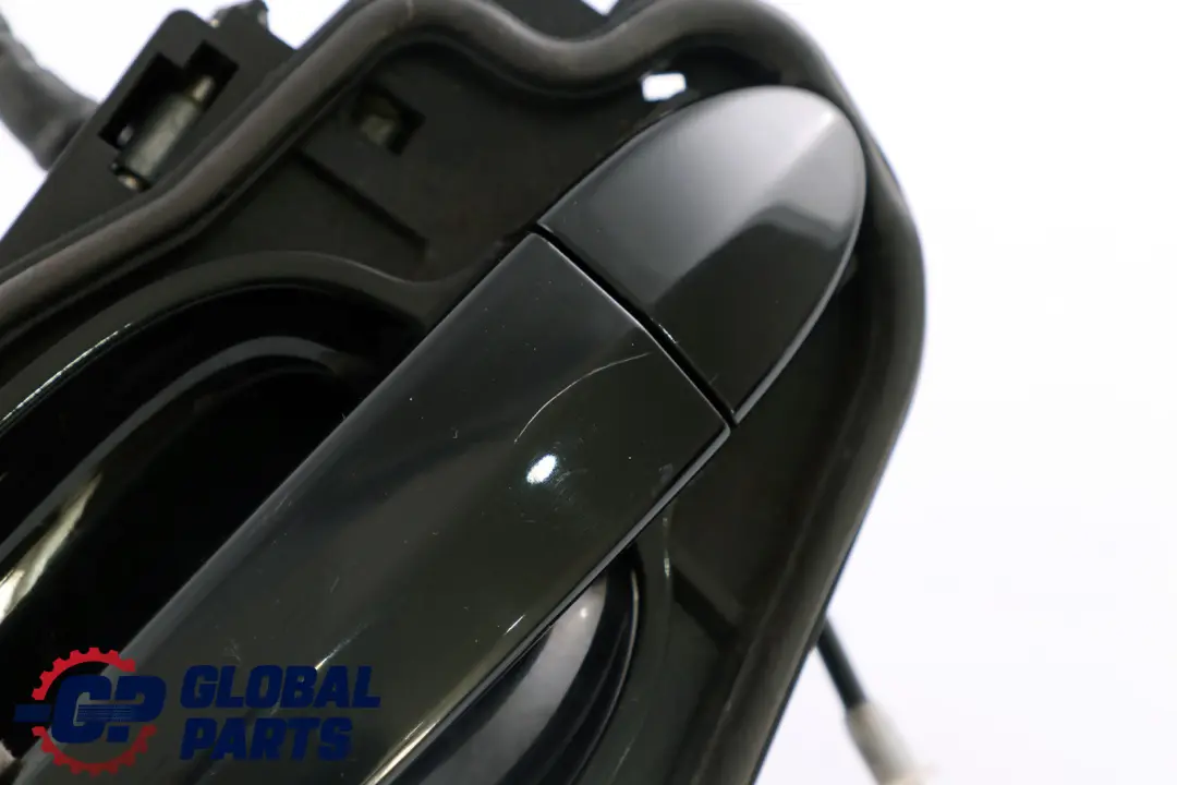 Complete Rear Right Grab Handle O/S Schwarz 2 Black 668 to BMW 5 Series 2 E60 E61 with Part number 7034571 BMW 5 Series 2 E60 E61 Complete Rear Right Grab Handle O/S Schwarz 2 Black 668 - SKU 7034571-SCH2 - Part number 7034571