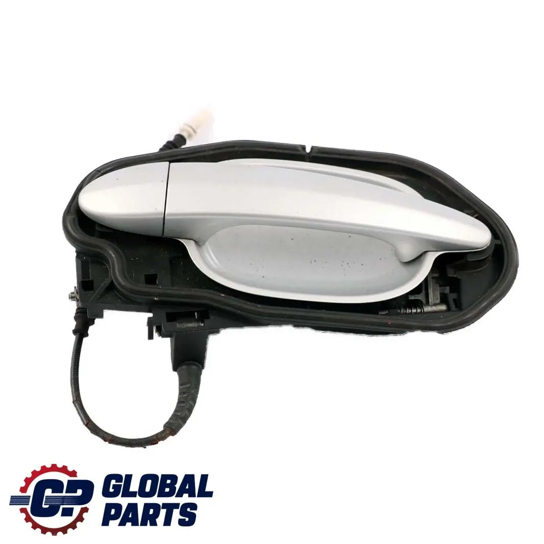 Asidero Trasero Izquierdo Completo Titansilber Plata para BMW E60 E61 con número de pieza 7034571 BMW E60 E61 Asidero Trasero Izquierdo Completo Titansilber Plata - SKU 7034571-TS1 - Número de pieza 7034571