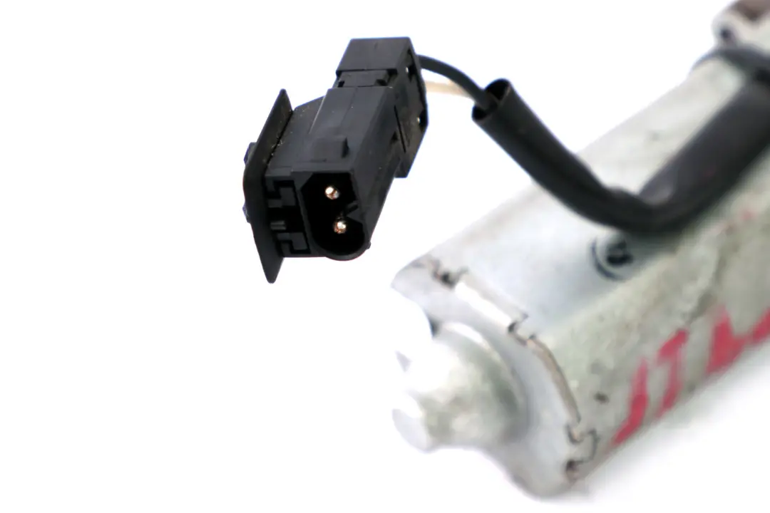 Ajuste del angulo del asiento delantero Motor 1-1344-01 para BMW E46 E64 E93 con número de pieza 7036012 BMW E46 E64 E93 Ajuste del angulo del asiento delantero Motor 1-1344-01 - SKU 7036012 - Número de pieza 7036012