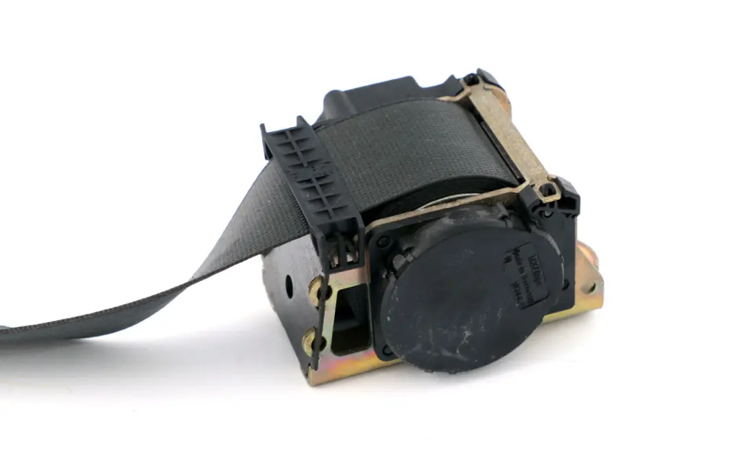 Ceinture sécurité supérieure centrale arrière Basaltgrau pour BMW 7 E65 E66 à propos du numéro de pièce 7037829 BMW 7 E65 E66 Ceinture sécurité supérieure centrale arrière Basaltgrau - SKU 7037829 - Numéro de pièce 7037829