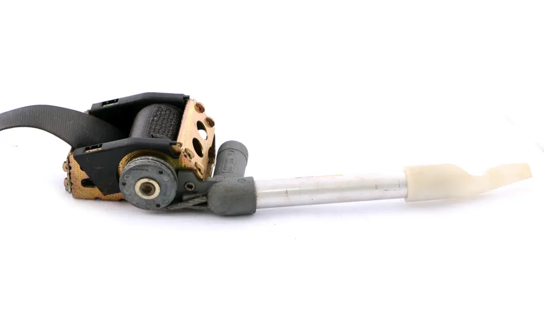 Bande au Dessus Arriere Droite Gris Basalte pour BMW E65 E66 E67 à propos du numéro de pièce 7037834 BMW E65 E66 E67 Bande au Dessus Arriere Droite Gris Basalte - SKU 7037834 - Numéro de pièce 7037834