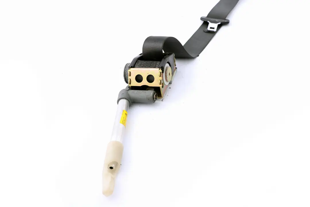 Cinturon Superior Trasero Derecho Basaltgrau Gris para BMW E65 E66 E67 con número de pieza 7037834 BMW E65 E66 E67 Cinturon Superior Trasero Derecho Basaltgrau Gris - SKU 7037834 - Número de pieza 7037834