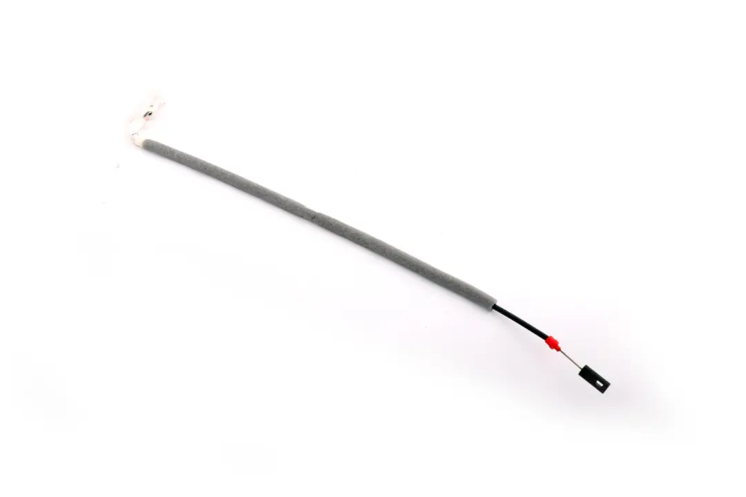 Cięgno linka klamki zamka drzwi przód do BMW E85 Z4 o numerze 7038061 BMW E85 Z4 Cięgno linka klamki zamka drzwi przód - SKU 7038061 - Numer Części 7038061