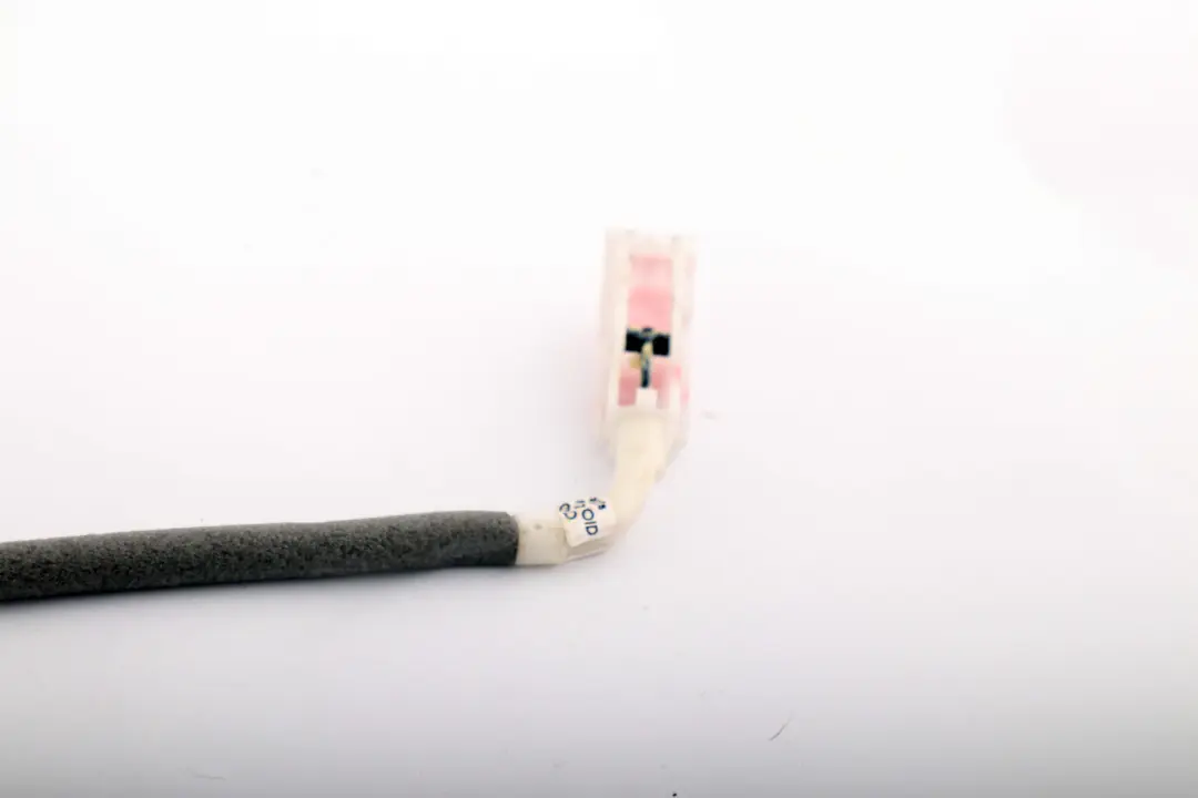 Cable Bowden Abrepuertas 5121 para BMW Serie Z4 E85 E86 con número de pieza 7038061 BMW Serie Z4 E85 E86 Cable Bowden Abrepuertas 5121 - SKU 7038061 - Número de pieza 7038061