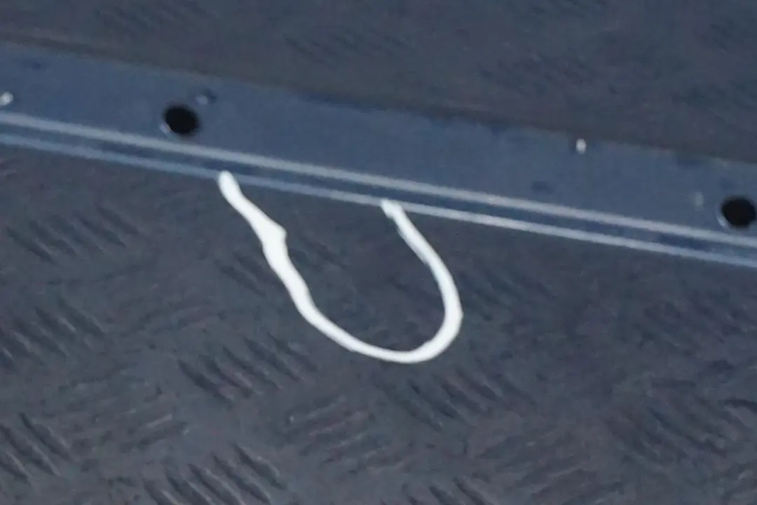 Tür Vorne Links Mysticblau Mystic Blau Metallic - A07 für BMW 3 E46 Coupe Cabrio mit Teilenummer 7038092 BMW 3 E46 Coupe Cabrio Tür Vorne Links Mysticblau Mystic Blau Metallic - A07 - SKU 7038092-MYS - Teilenummer 7038092