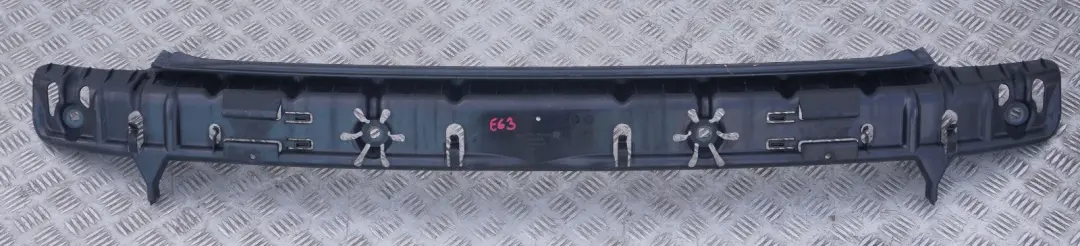 BMW E63 E64 Parachoques Trasero Centro De Soporte De Soporte Trim - SKU 7038195 - Número de pieza 7038195