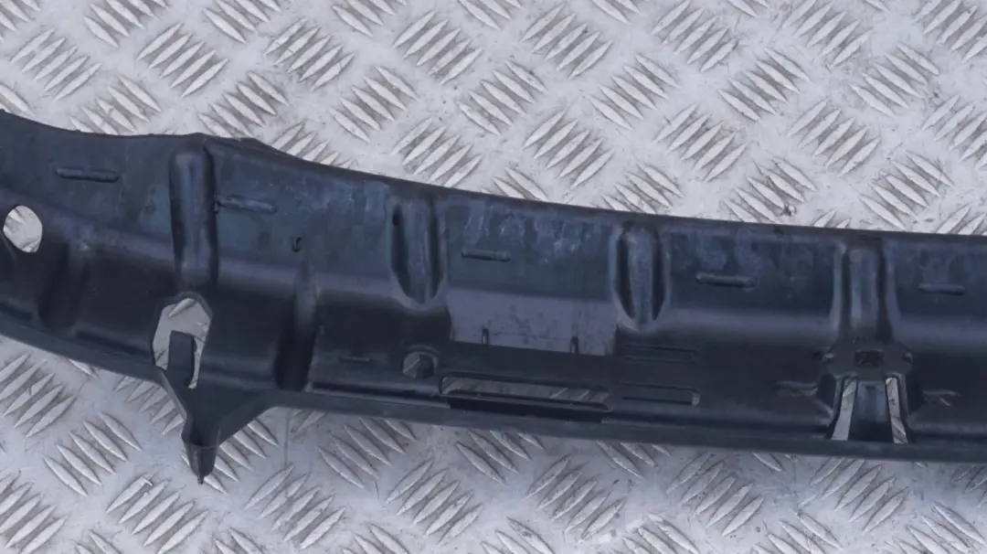 BMW E63 E64 Rear Bumper Centre Mount Support Holder Bracket Trim - SKU 7038195 - Part number 7038195