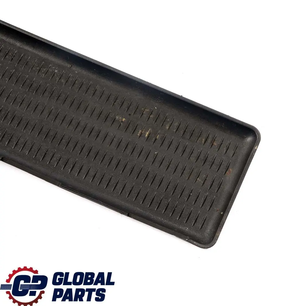 BMW E46 Console Centrale Caoutchouc Cadre Radio Coque Noir - SKU 7038328 - Numéro de pièce 7038328