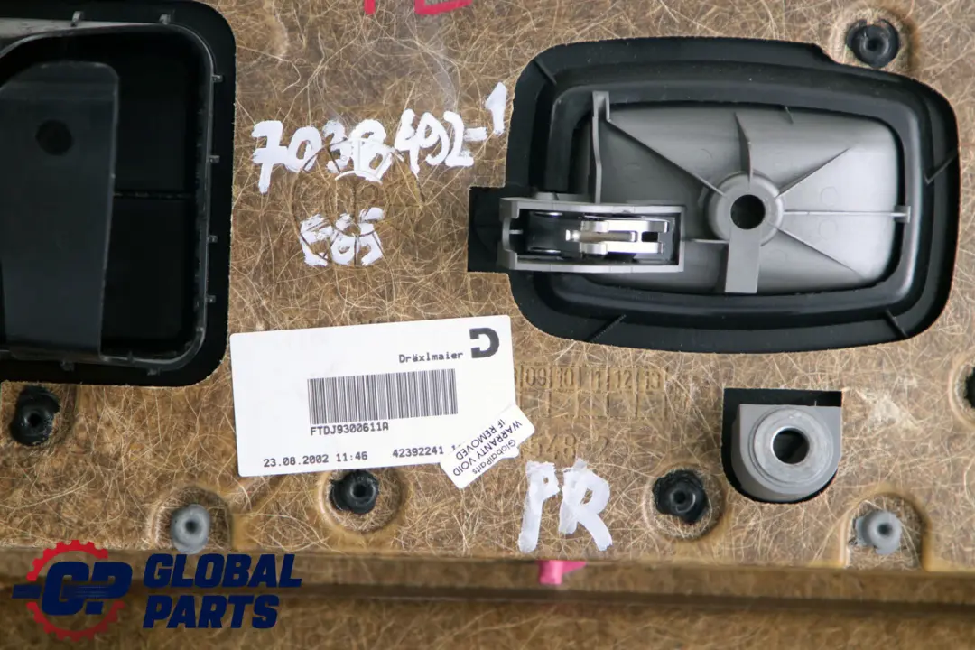 Boczek drzwi prawy przód skóra do BMW 7 E65 E66 o numerze 7038492 BMW 7 E65 E66 Boczek drzwi prawy przód skóra - SKU 7038492 - Numer Części 7038492