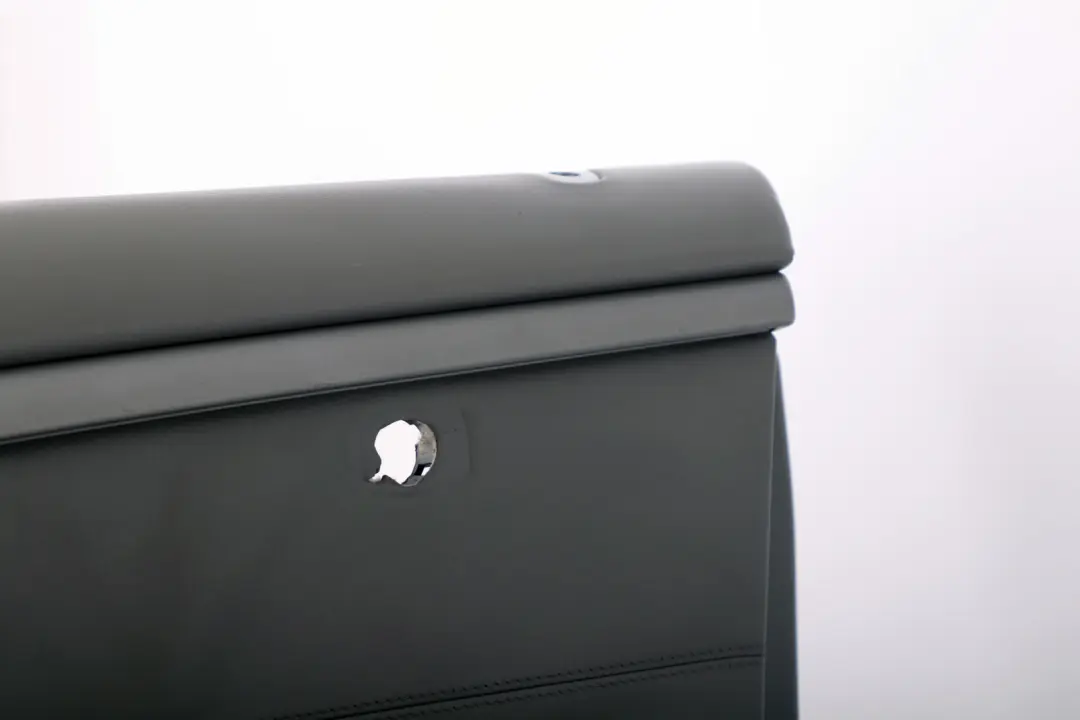 Panneau Portieres Cuir avant Droit Gris Flanelle Gris, pour BMW E65 E66 à propos du numéro de pièce 7038494 BMW E65 E66 Panneau Portieres Cuir avant Droit Gris Flanelle Gris, - SKU 7038494 - Numéro de pièce 7038494