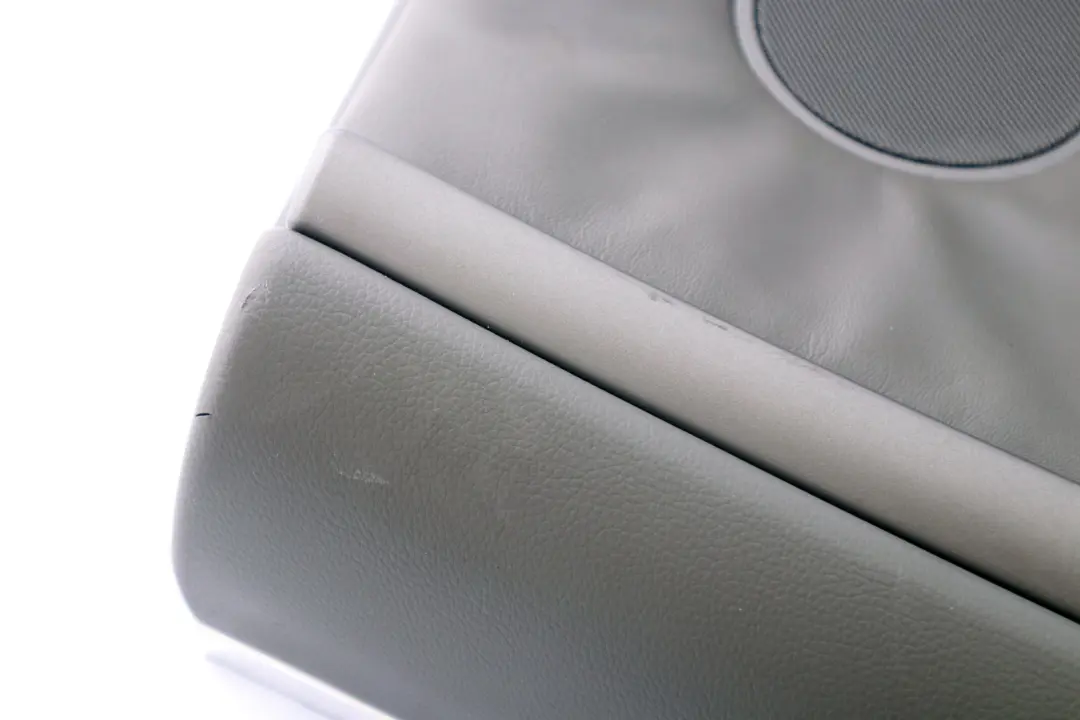 Türverkleidung Leder Hinten Links Flanellgrau 5142 für BMW E65 mit Teilenummer 7038709 BMW E65 Türverkleidung Leder Hinten Links Flanellgrau 5142 - SKU 7038709 - Teilenummer 7038709