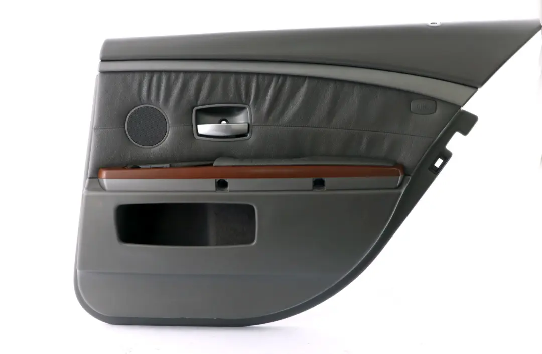 Trasera Derecha Tarjeta de Puerta Gris Forro de Cuero Panel de Recorte para BMW E65 con número de pieza 7038710 BMW E65 Trasera Derecha Tarjeta de Puerta Gris Forro de Cuero Panel de Recorte - SKU 7038710-1 - Número de pieza 7038710