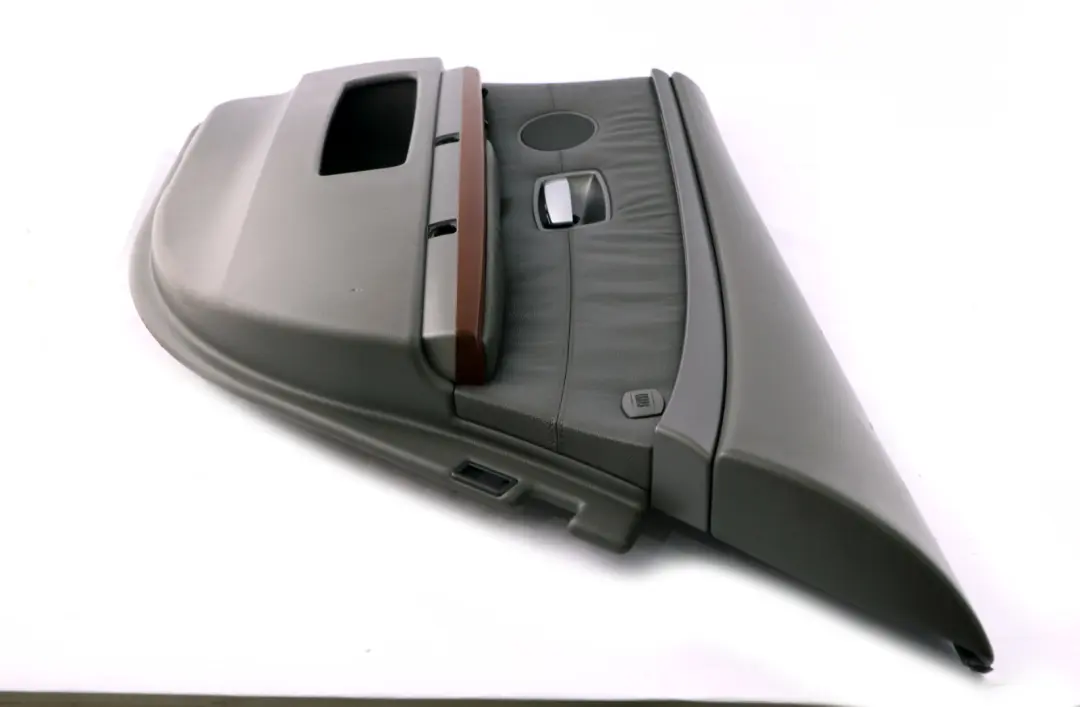 Trasera Derecha Tarjeta de Puerta Gris Forro de Cuero Panel de Recorte para BMW E65 con número de pieza 7038710 BMW E65 Trasera Derecha Tarjeta de Puerta Gris Forro de Cuero Panel de Recorte - SKU 7038710-1 - Número de pieza 7038710
