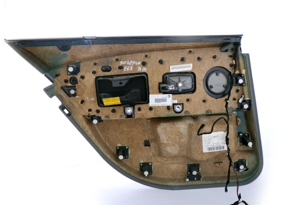 Trasera Derecha Tarjeta De Puerta Gris Forro De Cuero Panel De Recorte para BMW E65 con número de pieza 7038710 BMW E65 Trasera Derecha Tarjeta De Puerta Gris Forro De Cuero Panel De Recorte - SKU 7038710 - Número de pieza 7038710